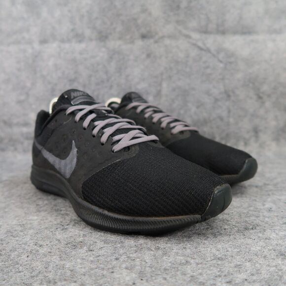 Nike Shoes Womens 7 Athletic Sneaker Downshifter 7 Running Training Active Black - Picture 1 of 13